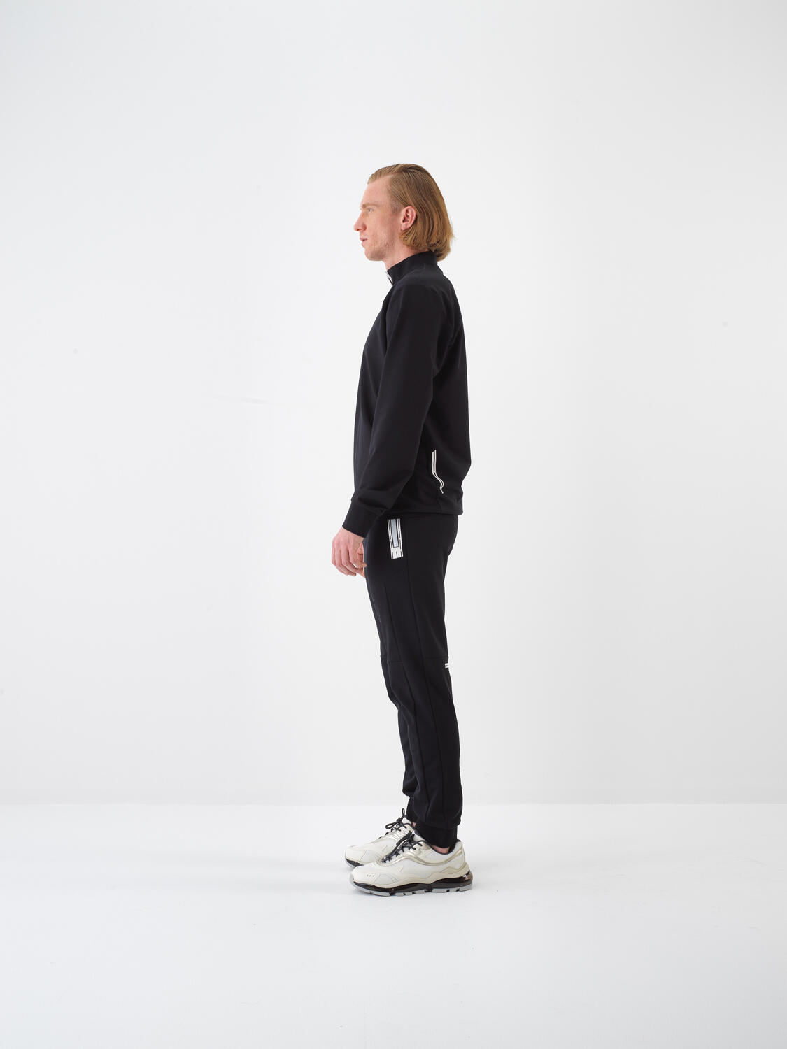 Black Slim Fit Cotton Sweatshirt - 3