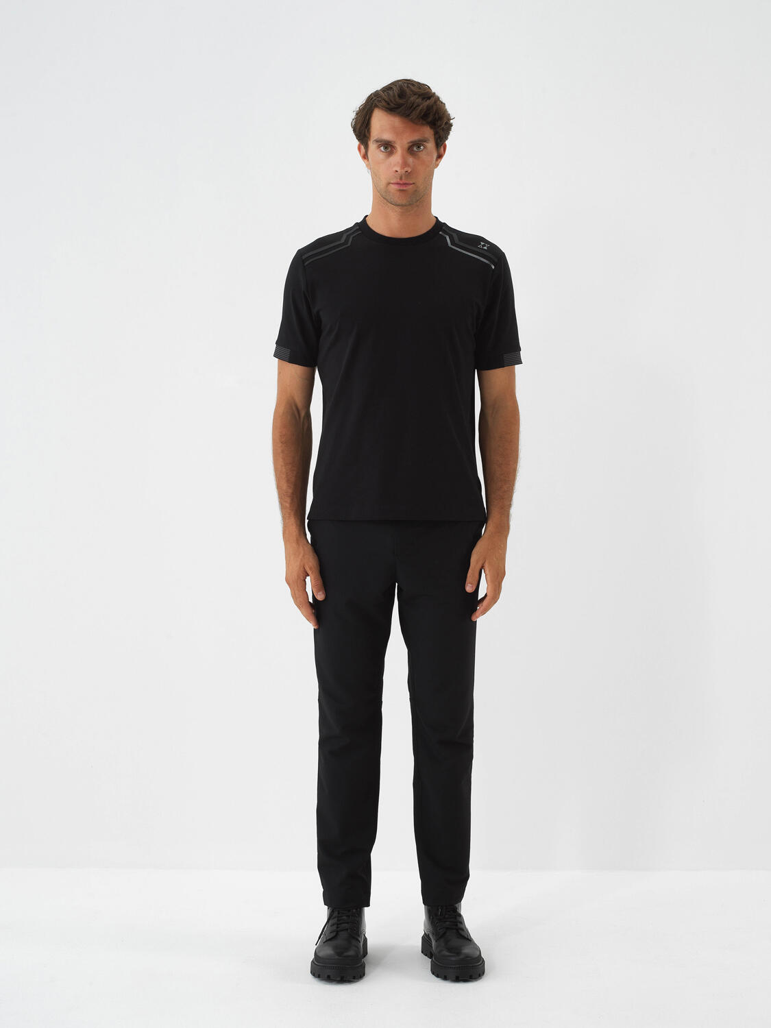 Black Cotton Textured Regular Fit T-Shirt - 2