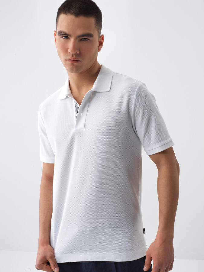 White Regular Fit Cotton T-Shirt 