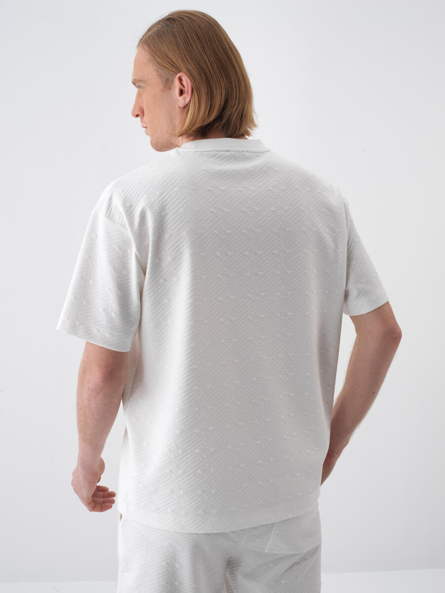 White Regular Fit T-Shirt - 4