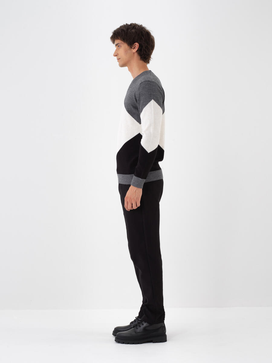 Wool Patterned Sweater - 4