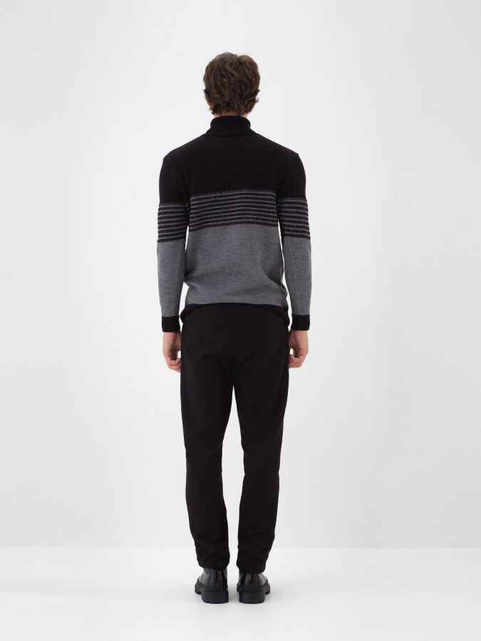 Wool Patterned Sweater - Xint