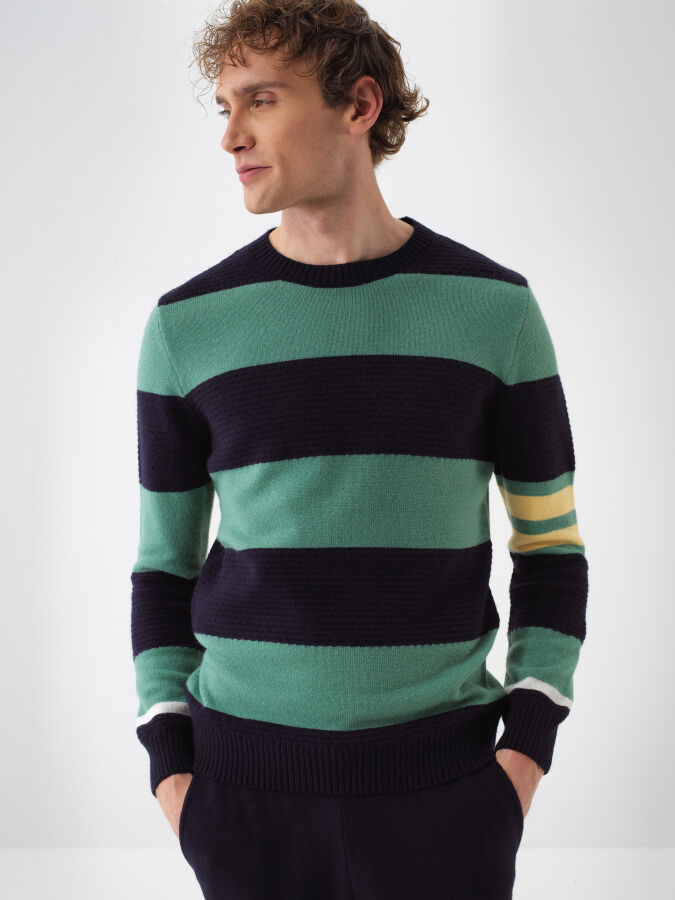 Wool Patterned Sweater (1)