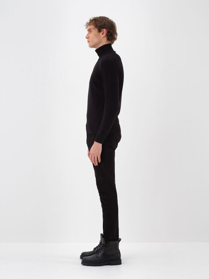 Wool Turtleneck Basic Sweater - Xint