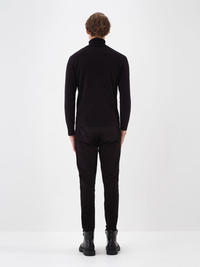 Wool Turtleneck Basic Sweater - Xint