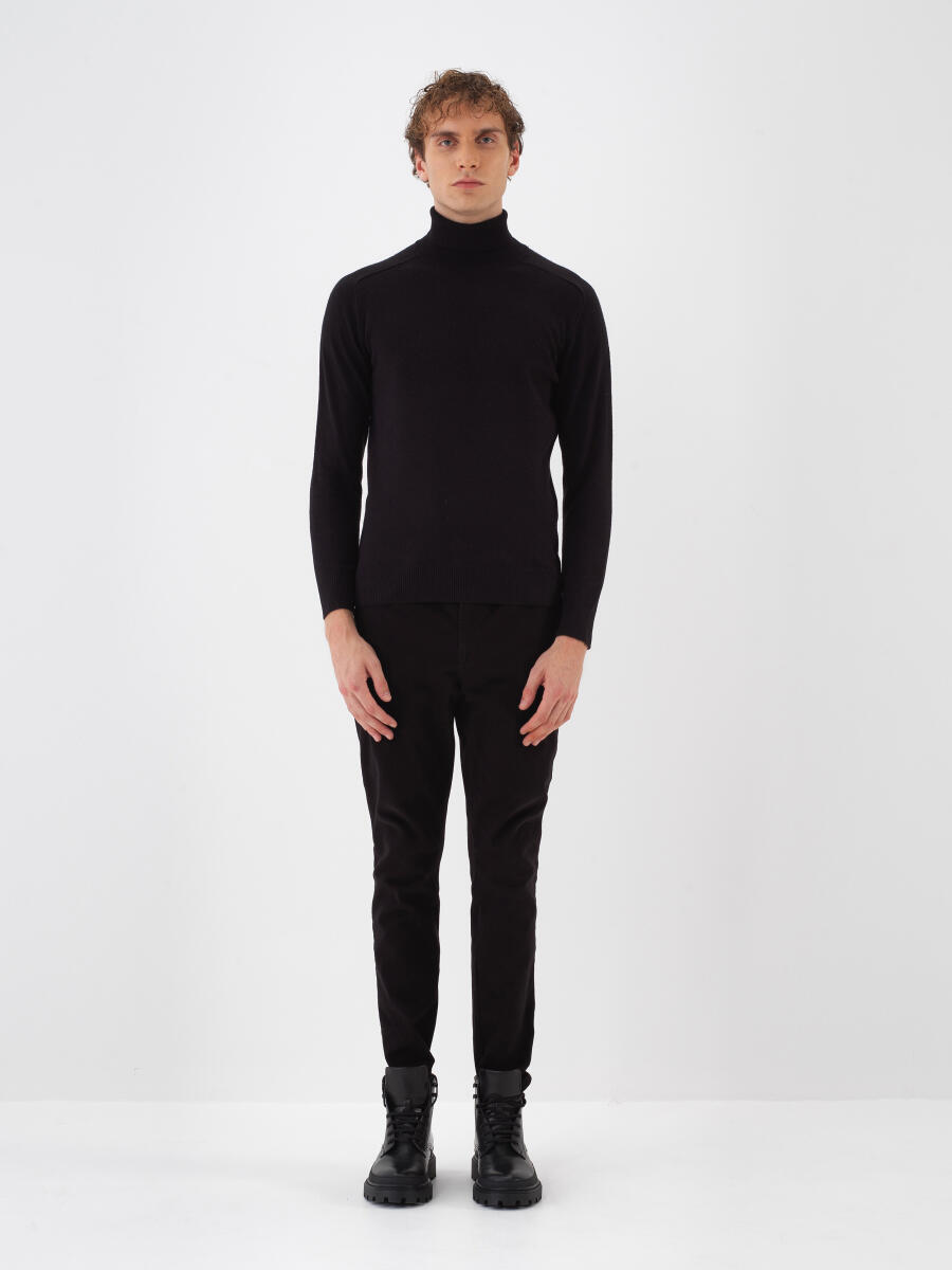 Wool Turtleneck Basic Sweater - 4