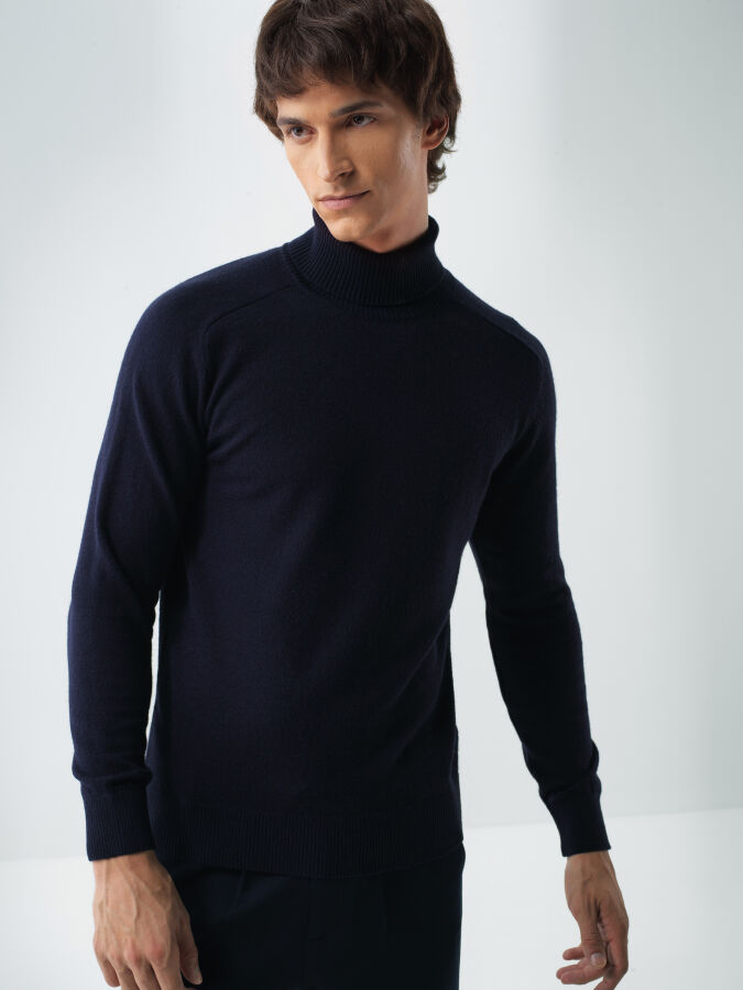 Wool Turtleneck Basic Sweater - Xint