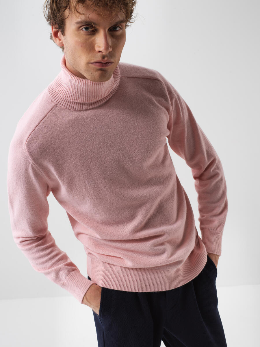 Wool Turtleneck Basic Sweater - 1