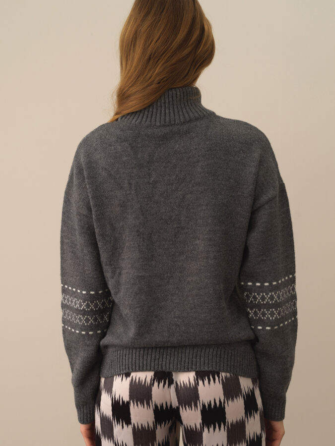 Oversized Patterned Wool Sweater - Xint