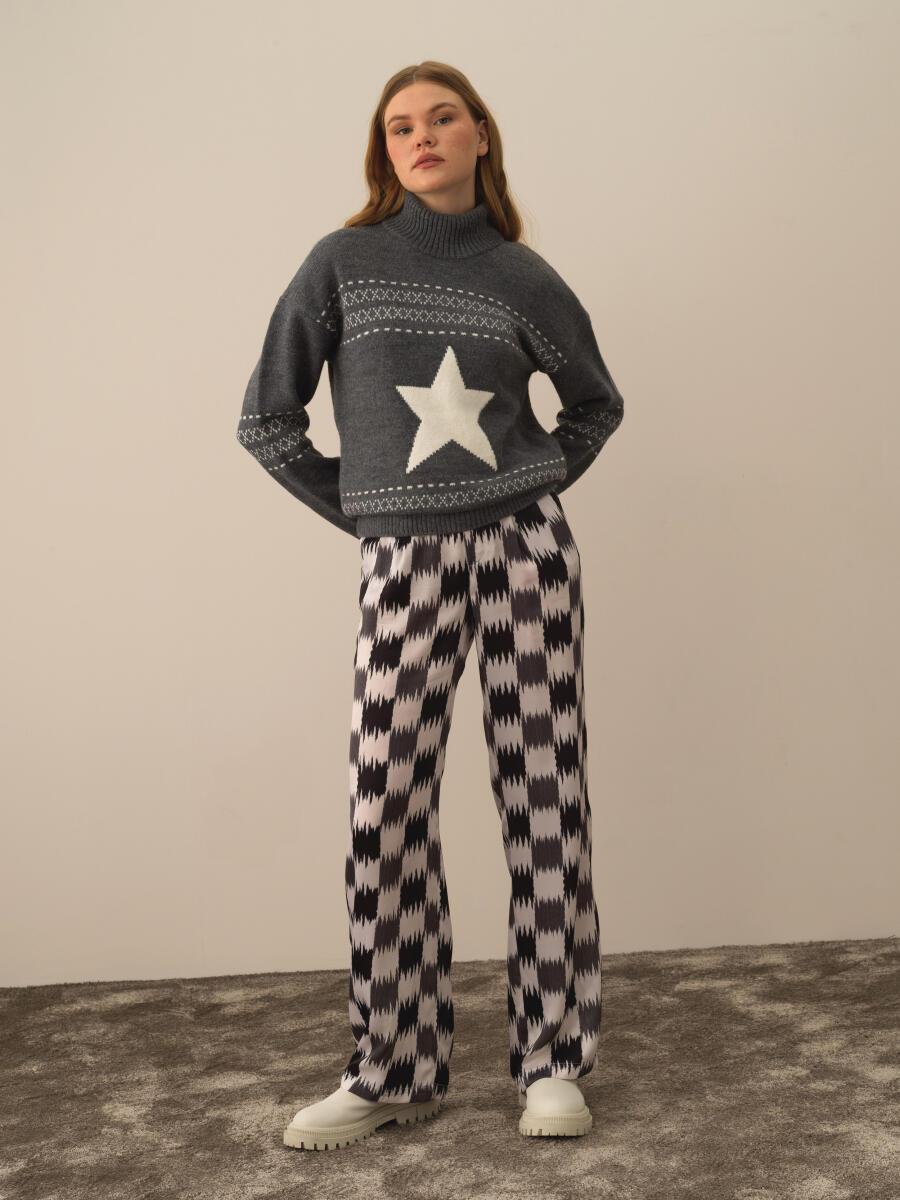 Oversized Patterned Wool Sweater - 2