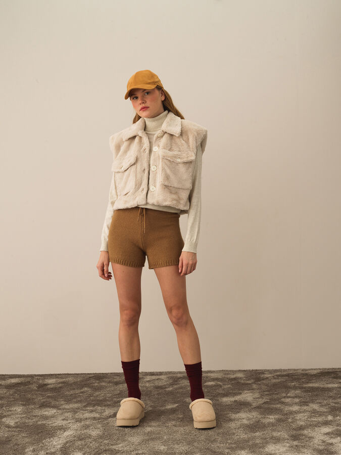 Oversized Plush Vest - Xint