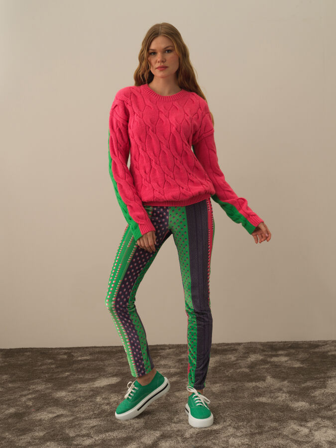 Oversized Wool Sweater - Xint