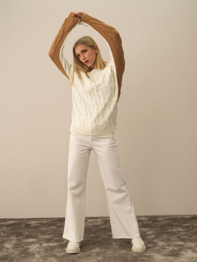 Oversized Wool Sweater - Xint