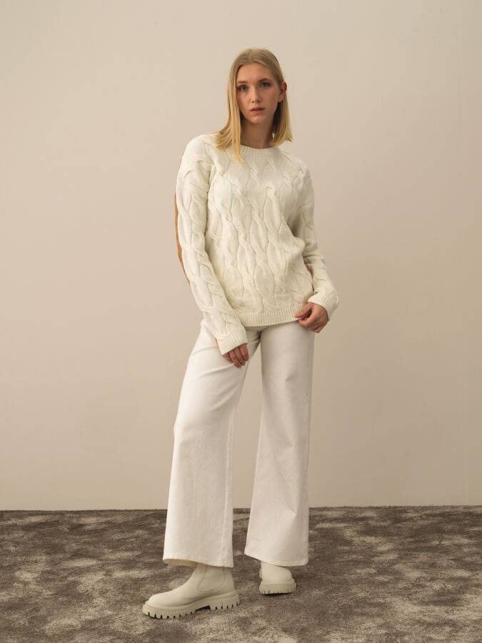 Oversized Wool Sweater - Xint