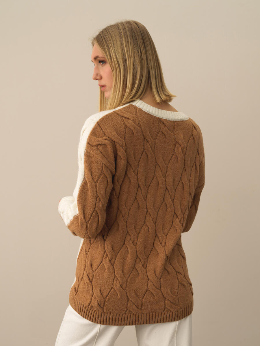 Oversized Wool Sweater - 4