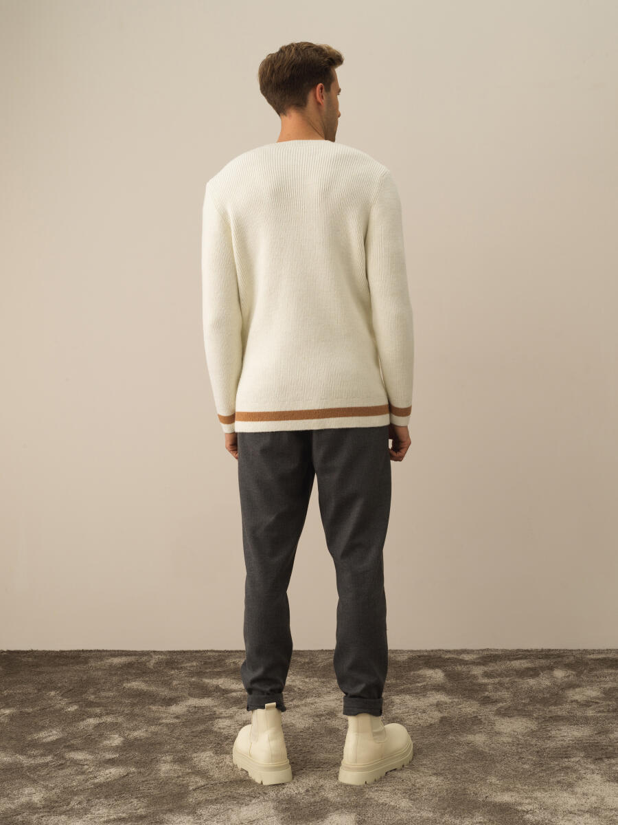 Regular Fit Wool Sweater - 4