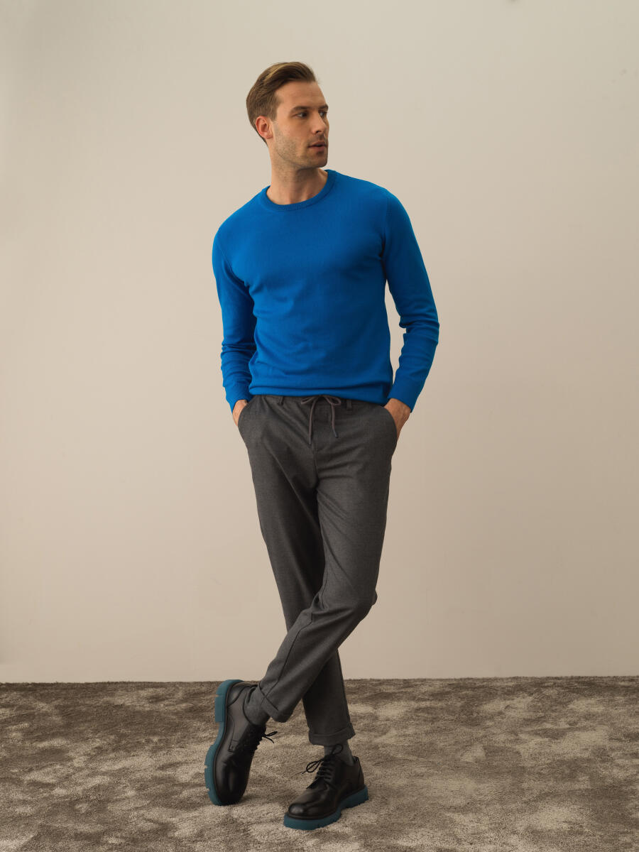 Slim Fit Double-Pleat Jogger Pants - 2