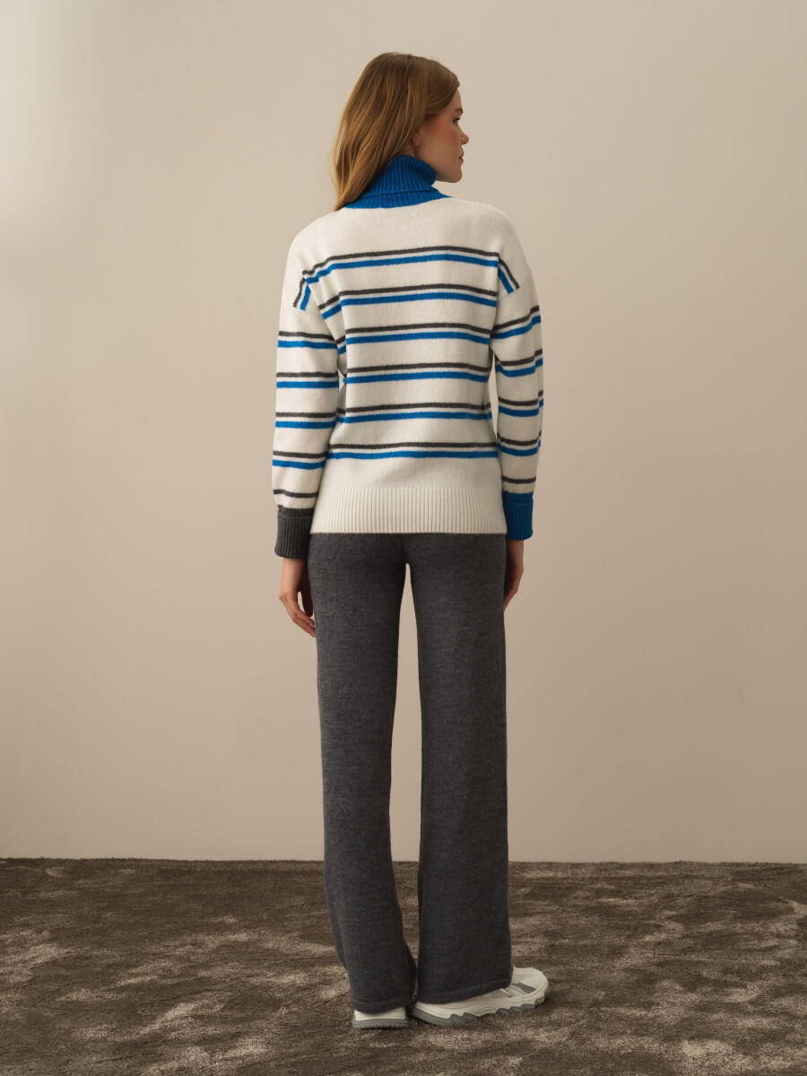 Striped Turtleneck Oversized Sweater - 5