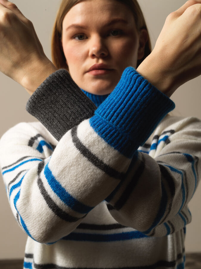 Striped Turtleneck Oversized Sweater - Xint