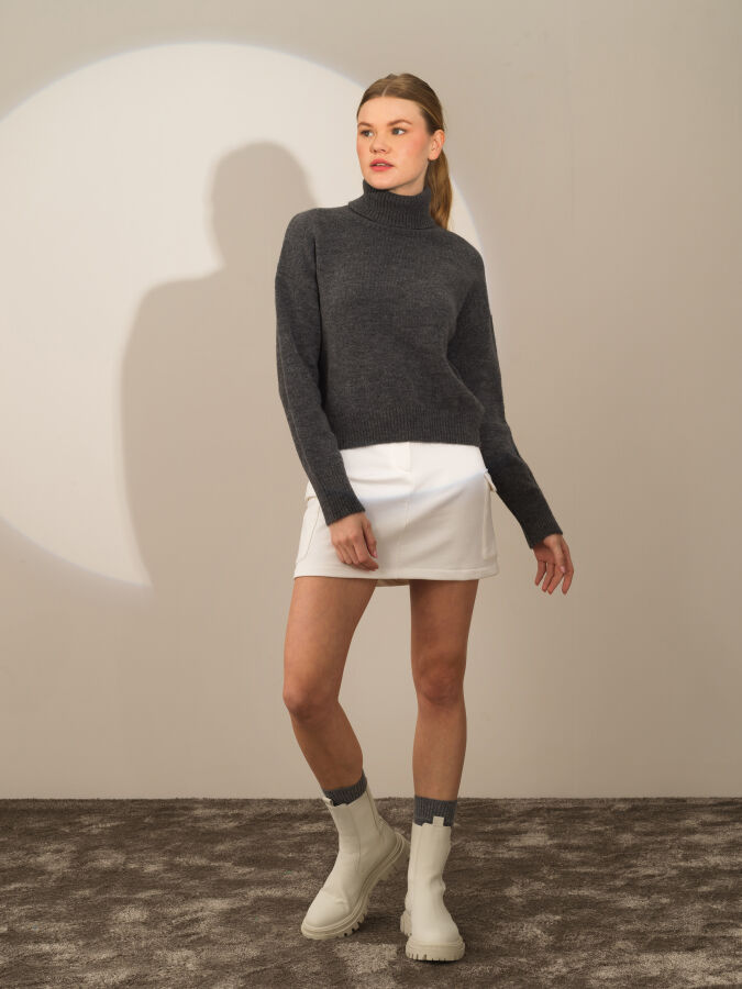 Turtleneck Oversized Sweater - Xint