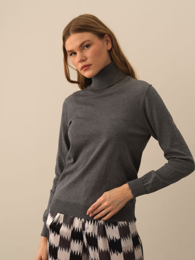 Turtleneck Regular Fit Basic Sweater - Xint