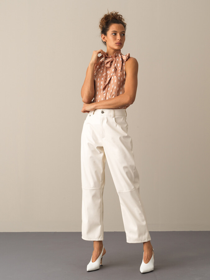 Regular Fit Patterned Sleeveless Satin Blouse - Xint