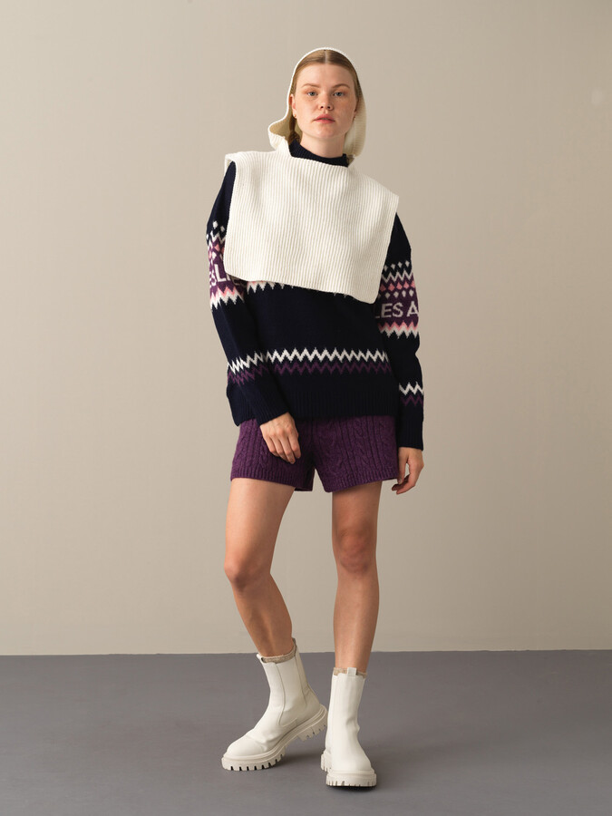 Side-Slit Regular Fit Hooded Short Sweater - Xint