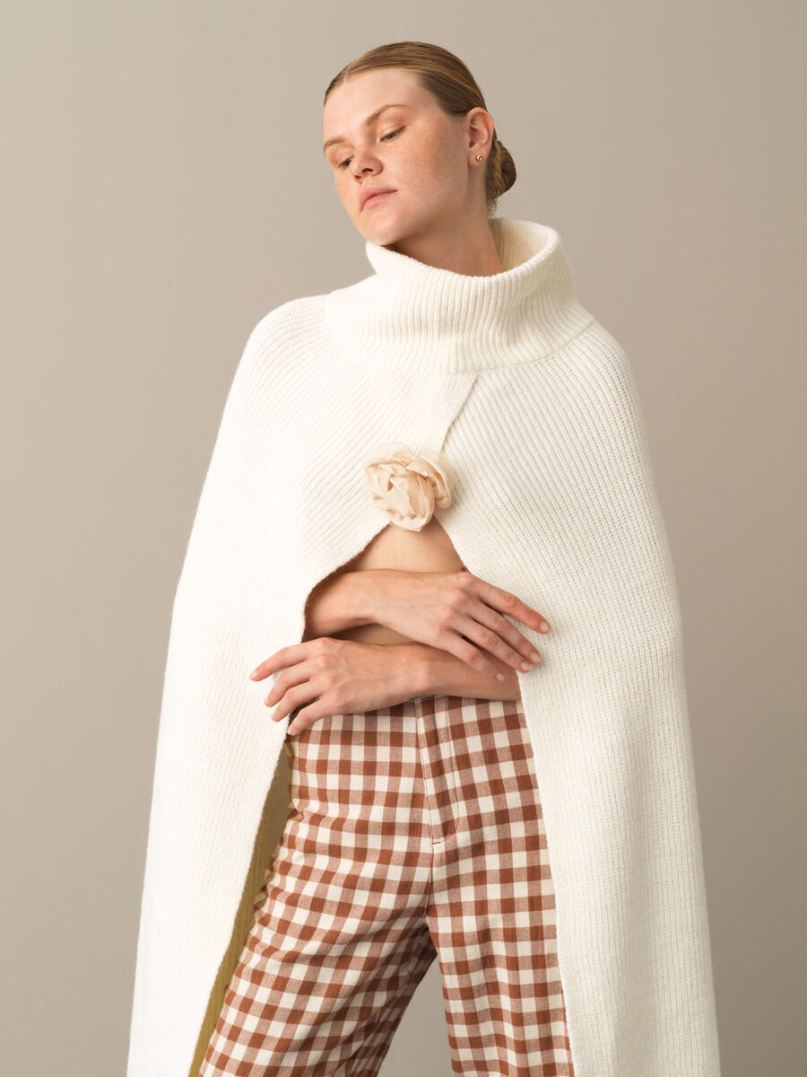 Regular Fit Knitted Wool Poncho - 3