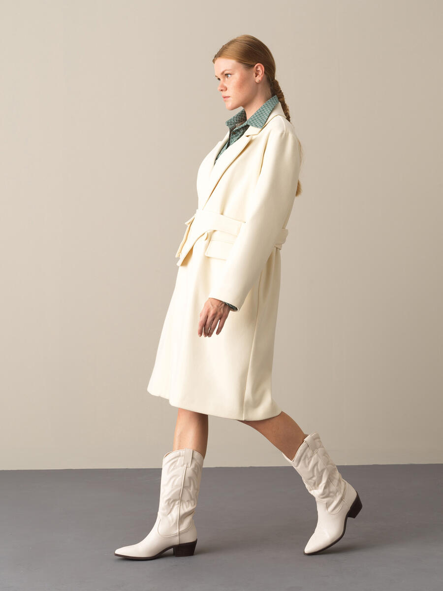 Button and Pocket Detailed Oversized Coat - 3