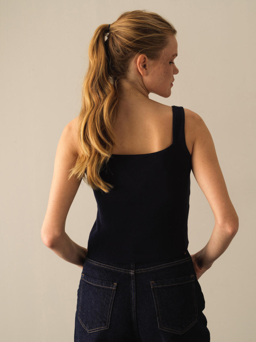 Cotton Slim Fit Knitted Basic Tank Top - 4