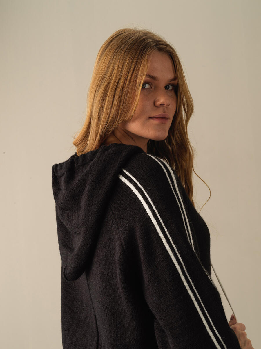 Hooded Oversized Sweater - 5