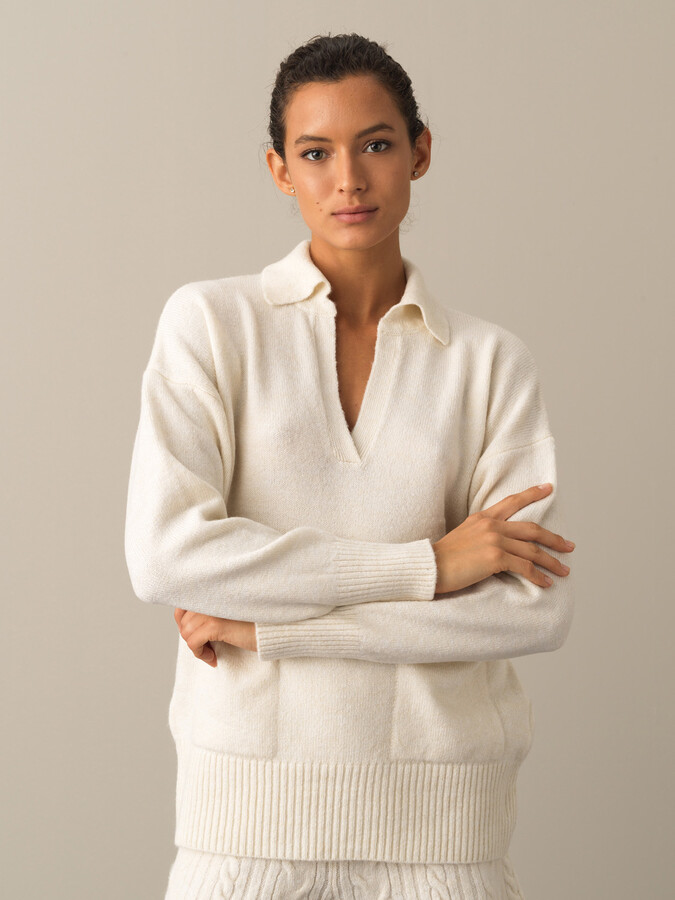 Open V-Neck Oversized Pocket Sweater - Xint