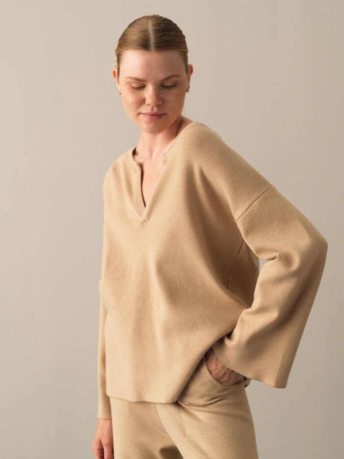 Open V-Neck Oversized Sweater - Xint