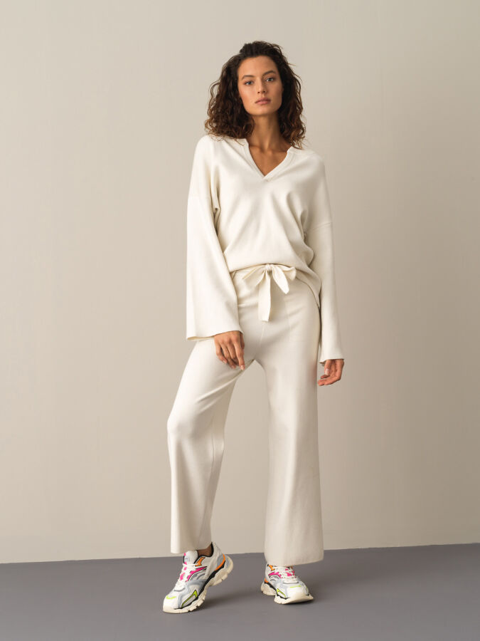 Open V-Neck Oversized Sweater - Xint