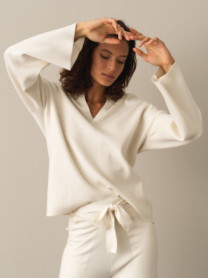Open V-Neck Oversized Sweater - Xint