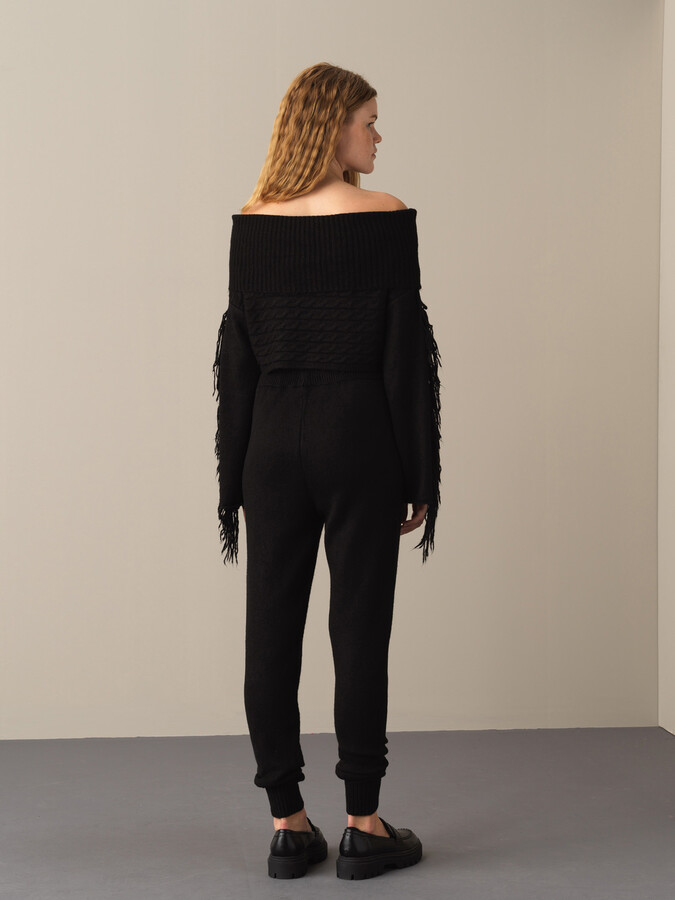 Oversized Sweater with Fringed Sleeves - Xint