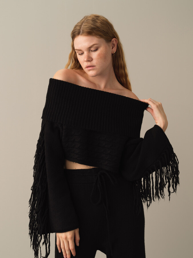 Oversized Sweater with Fringed Sleeves - Xint
