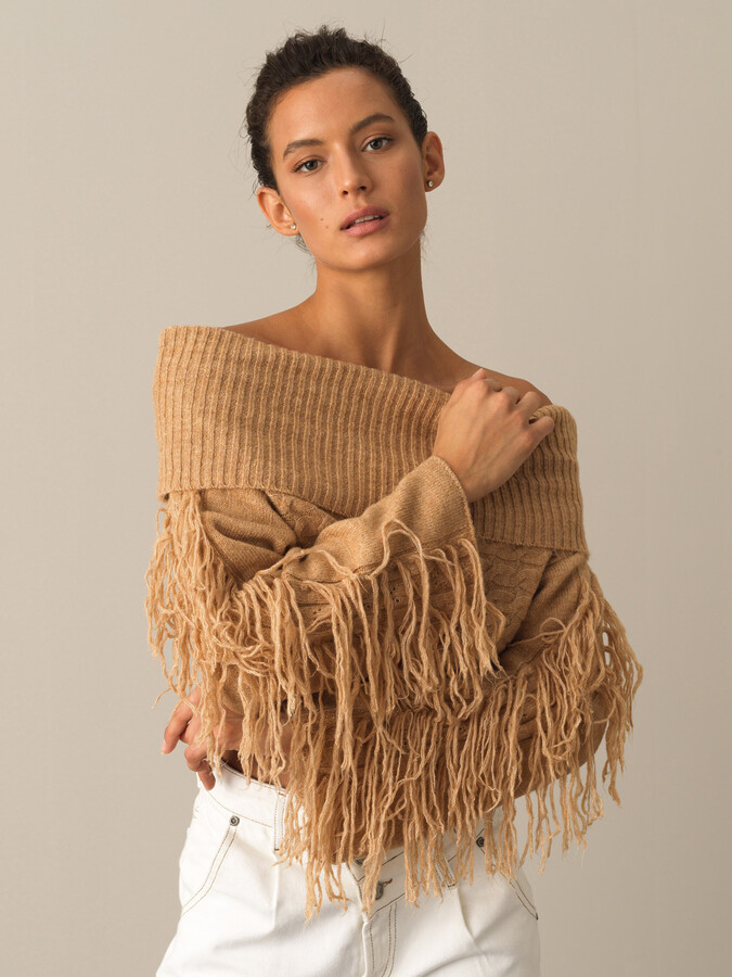 Oversized Sweater with Fringed Sleeves - Xint