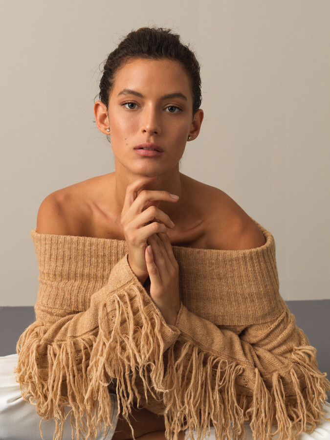 Oversized Sweater with Fringed Sleeves - Xint