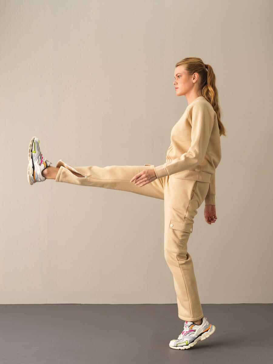 Cotton Oversized Pocketed Sweat Pants - 4