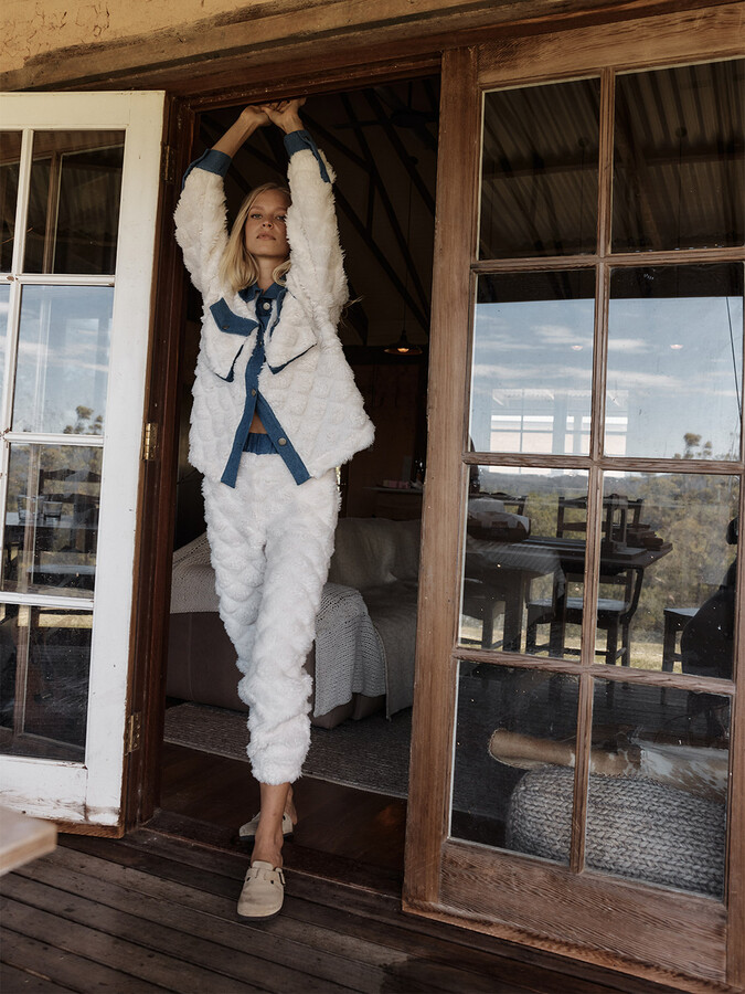 Elastic Waist Oversized Pocketed Lamb Pants - Xint