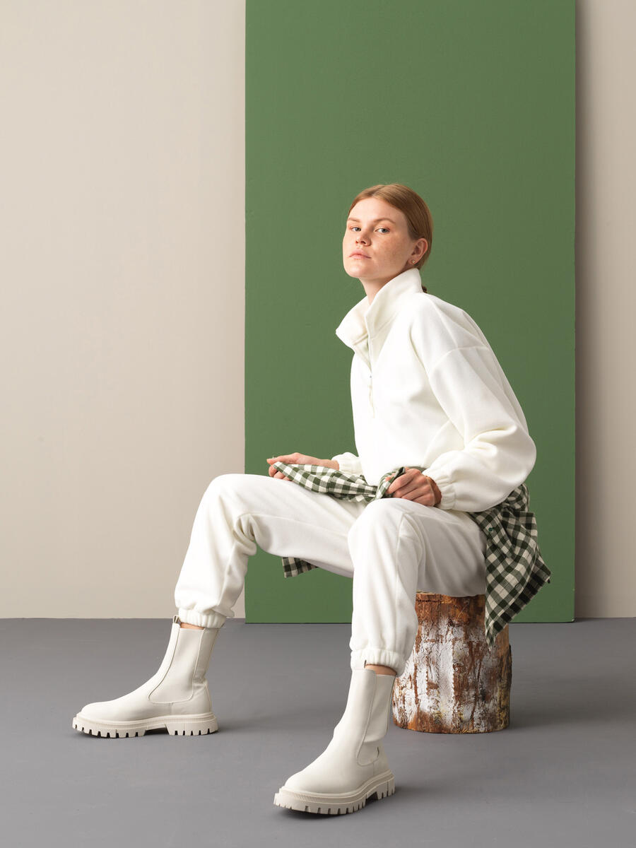 Oversized Cuffed Fleece Sweat Pants - 2