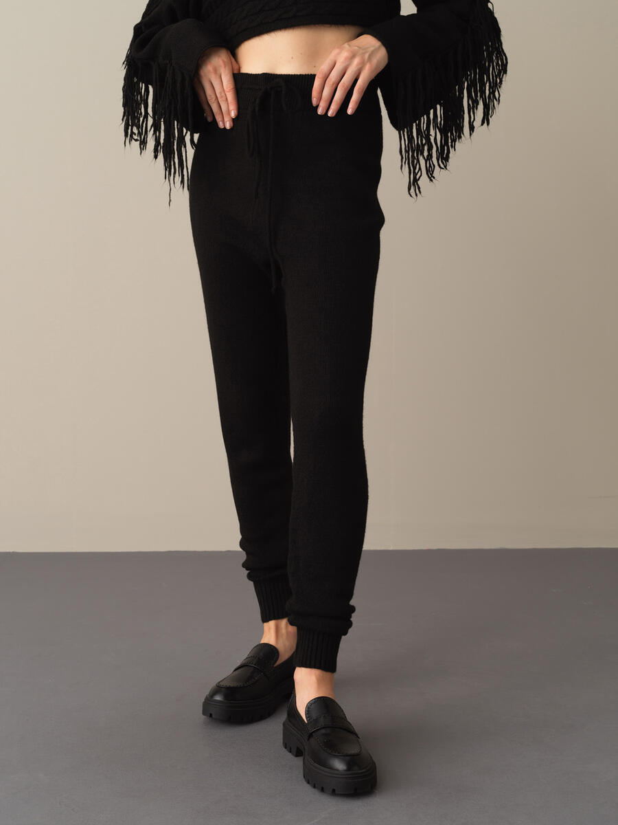 Elastic Waist Regular Fit Knitted Pants