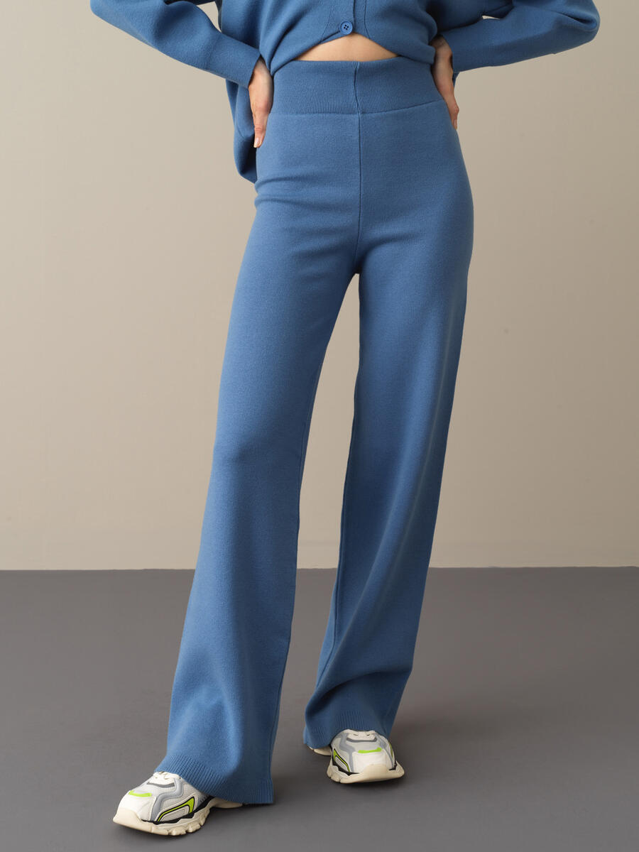 Elastic Waist Regular Fit Knitted Pants