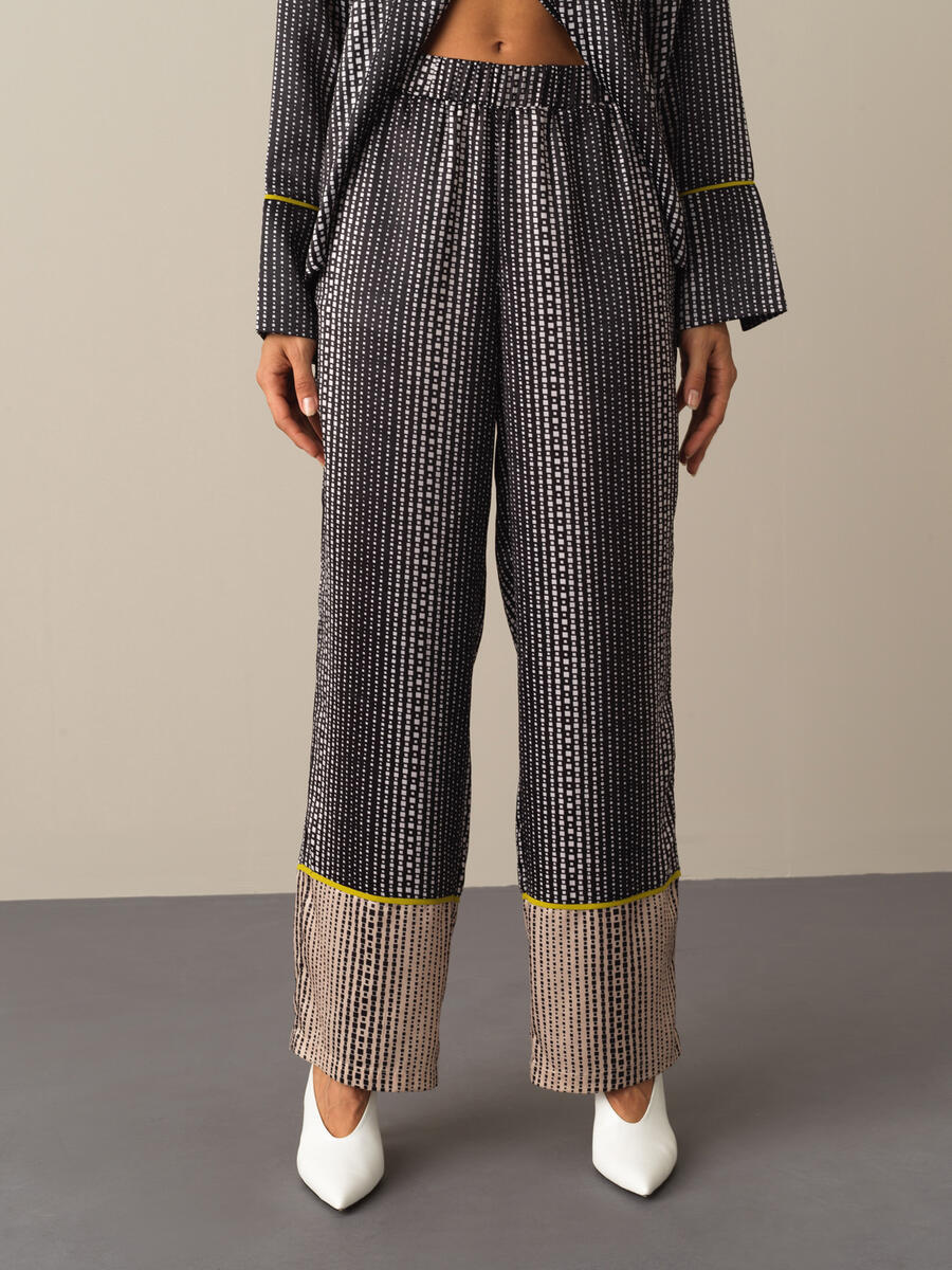 Oversized Patterned Satin Pants
