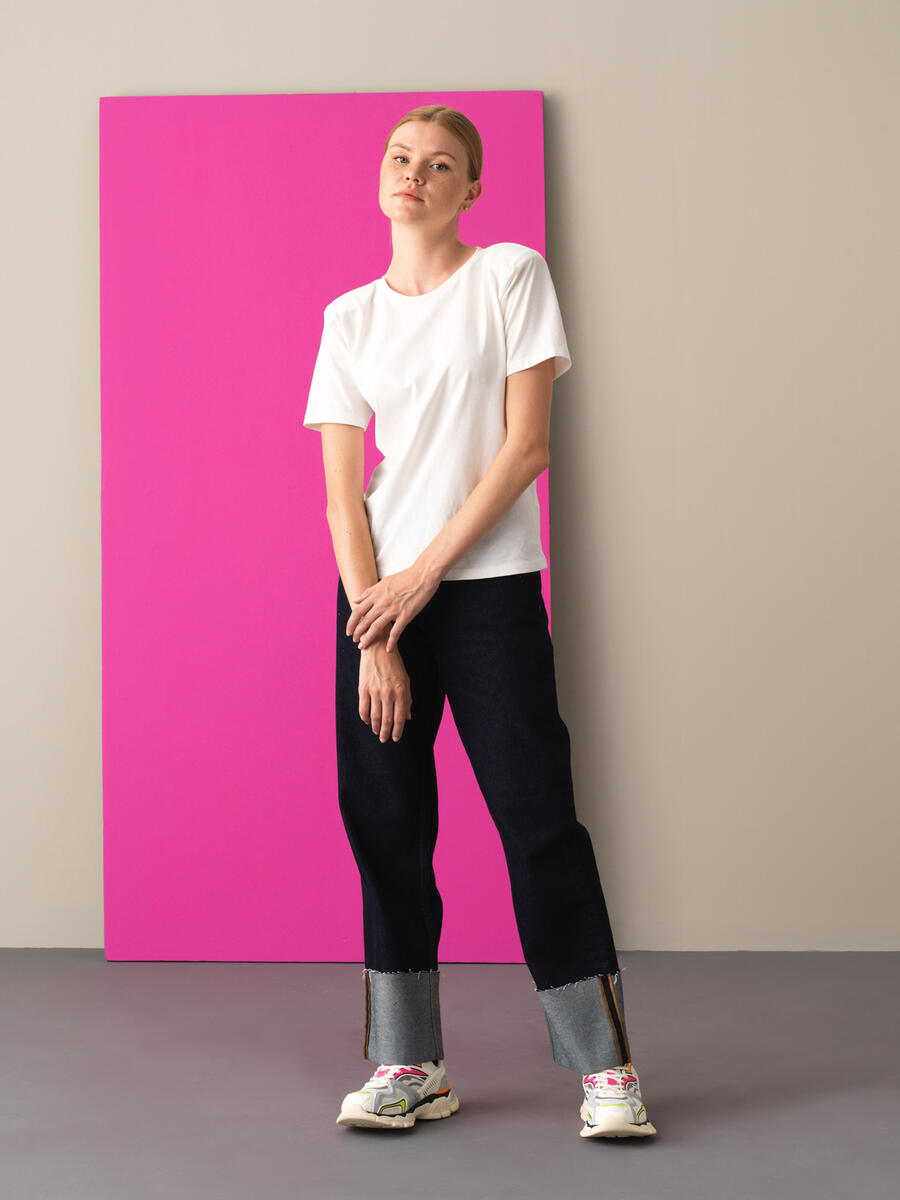 100% Cotton Regular Fit Shoulder-Padded T-Shirt - 2