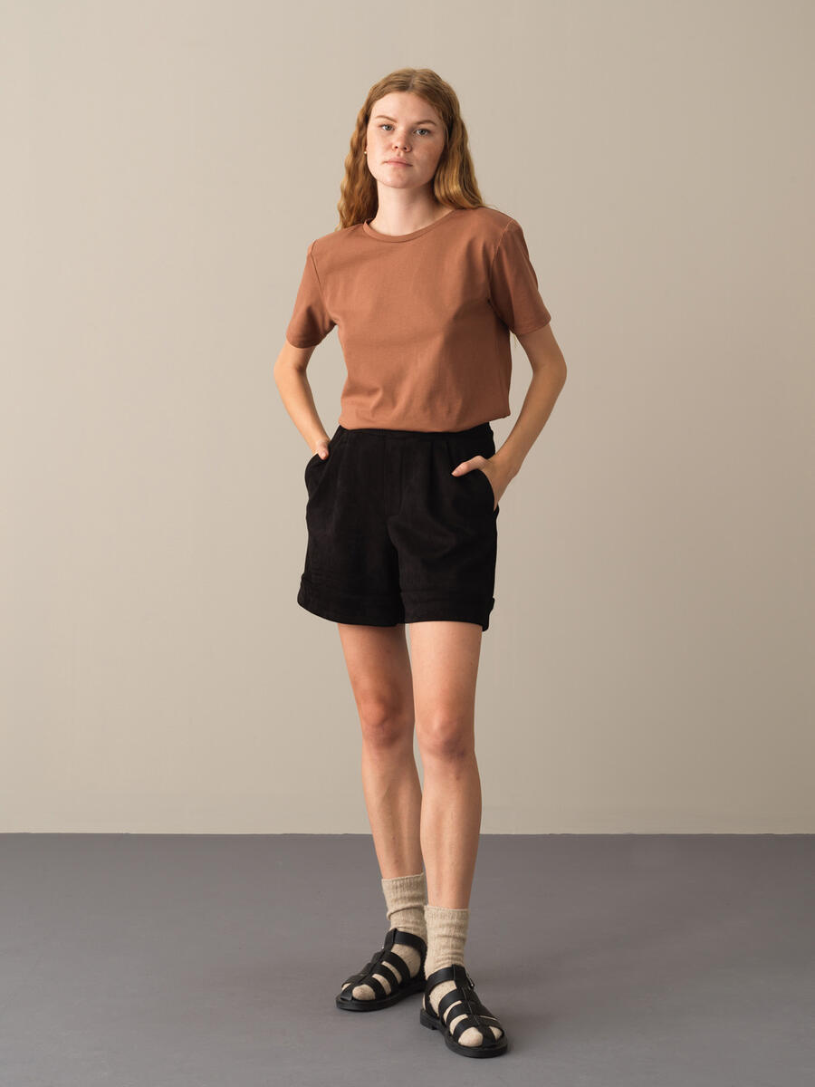 100% Cotton Regular Fit Shoulder-Padded T-Shirt - 2