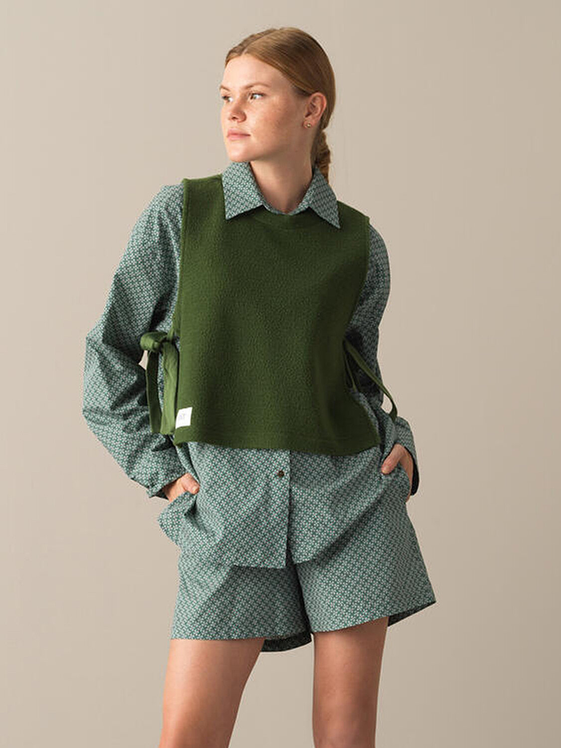 Crew Neck Regular Fit Lamb Vest - 1