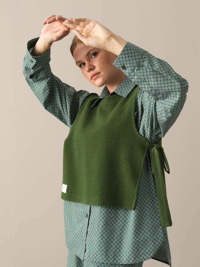 Crew Neck Regular Fit Lamb Vest - Xint