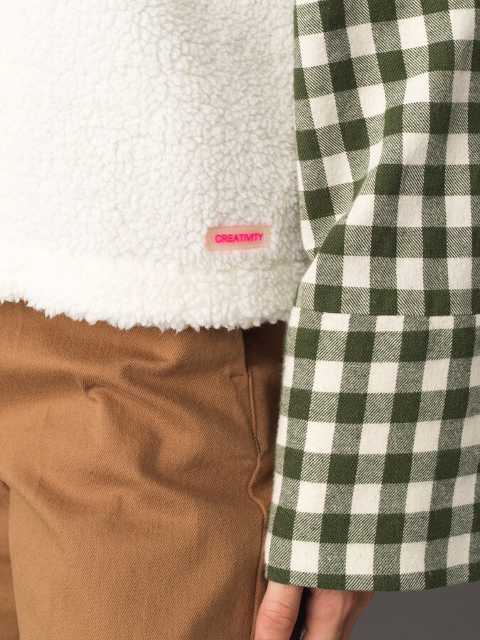 Oversized Lamb Vest - Xint